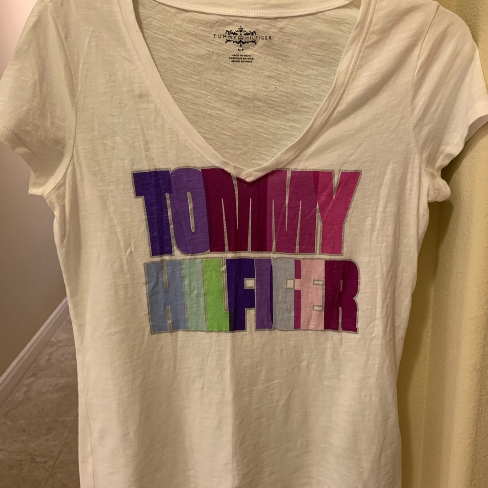 Tommy Hifiger white logo T-shirt, size small